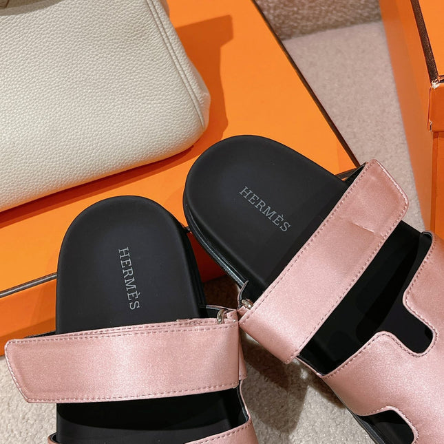 CHYPRE SANDAL BLACK MIX PASTEL PINK CALFSKIN