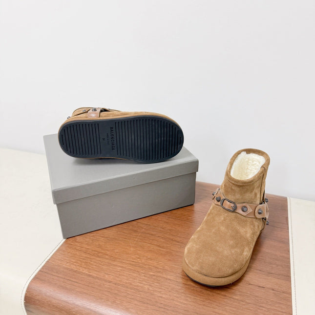 BALENCIAGA 25S ALASKA ANKLE BOOTS IN LIGHT BROWN SUEDE AND LAMBSKIN