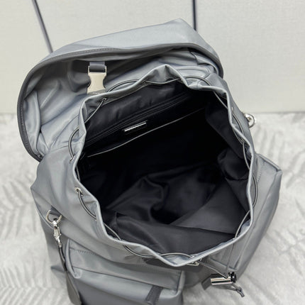 TRIANGLE LOGO BACKPACK 42 IN RHINO GRAY RE-NYLON