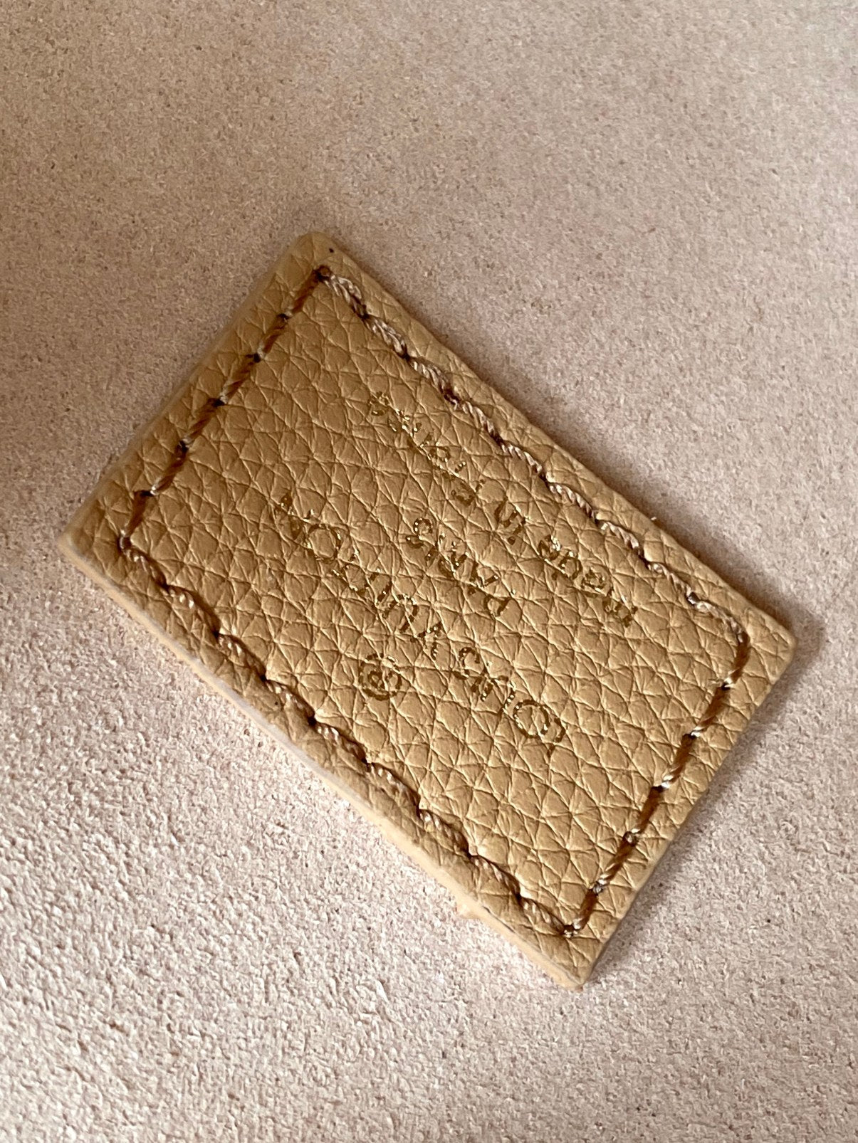 LV 25S LOW KEY HOBO BAG 35 CM IN BEIGE CALFSKIN