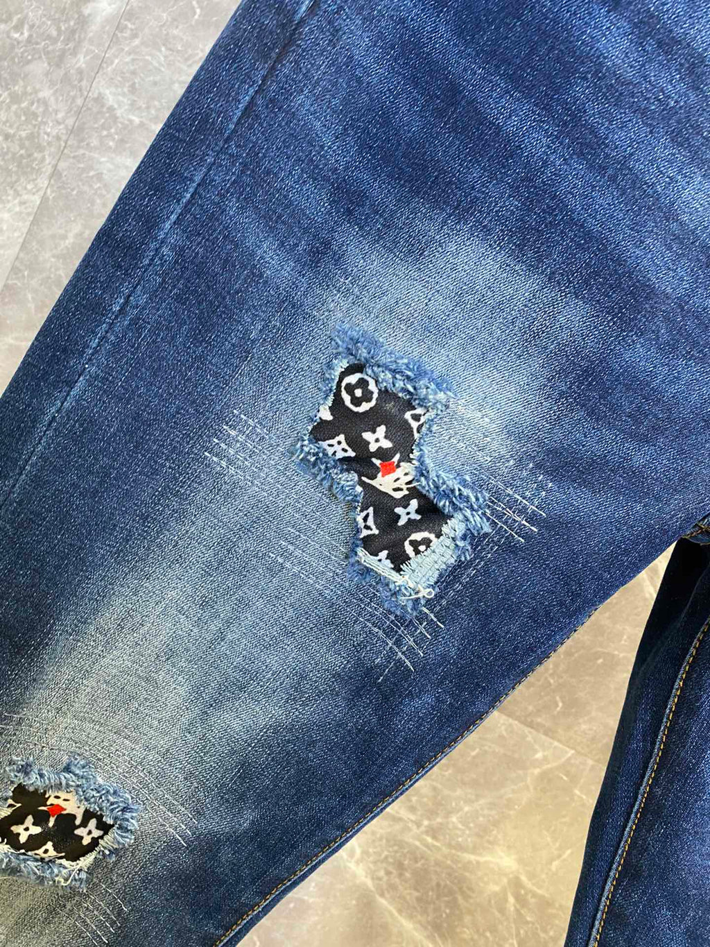 LV BLUE DENIM JEAN 239576