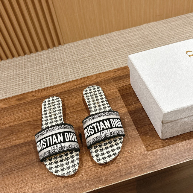 DIOR 26S D-CLUB FLAT SLIDES IN BLACK AND WHITE HOUNDSTOOTH