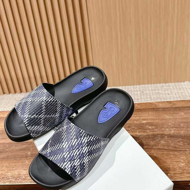 BURBERRY 26S SLIDE SANDALS IN BLACK AND BLUE CALFSKIN