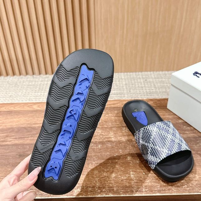 BURBERRY 26S SLIDE SANDALS IN BLACK AND BLUE CALFSKIN