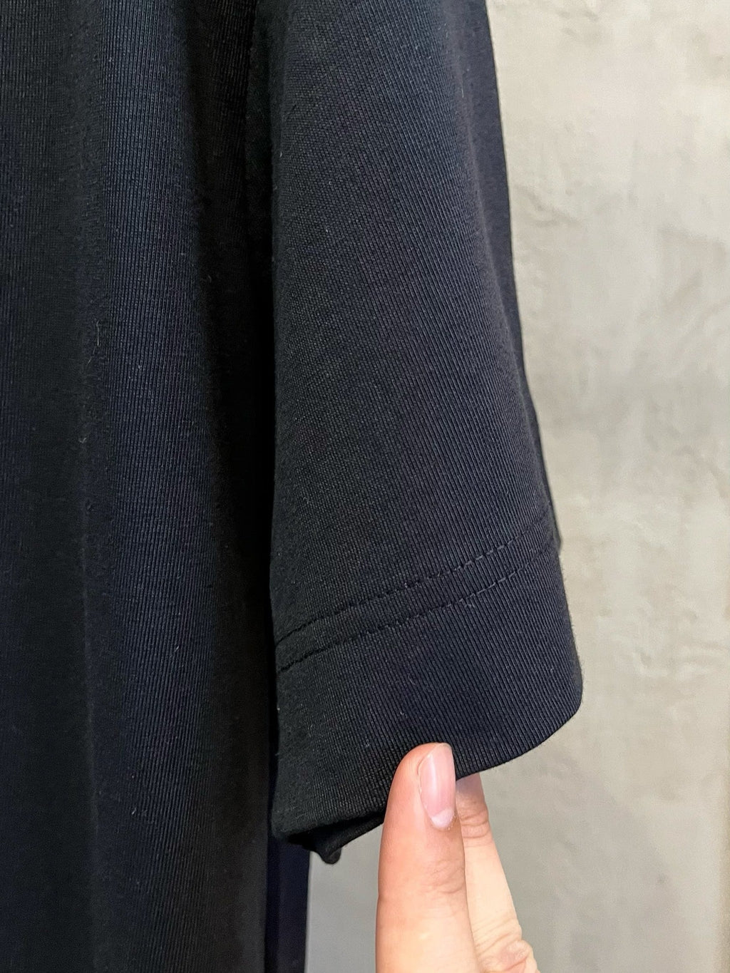 LV T-SHIRT IN BLACK COTTON LOGO PRINT 238866