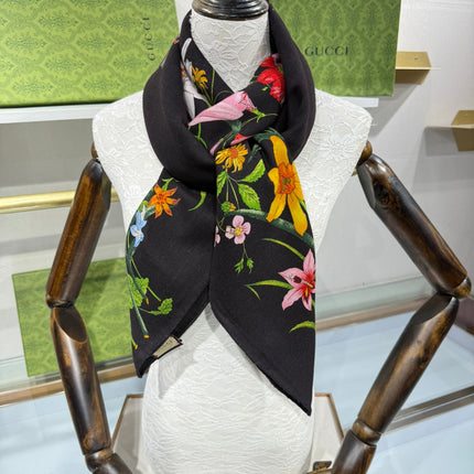 GUCCI 25S SCARF 140 IN CASHMERE 636339