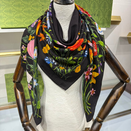 GUCCI 25S SCARF 140 IN CASHMERE 636339