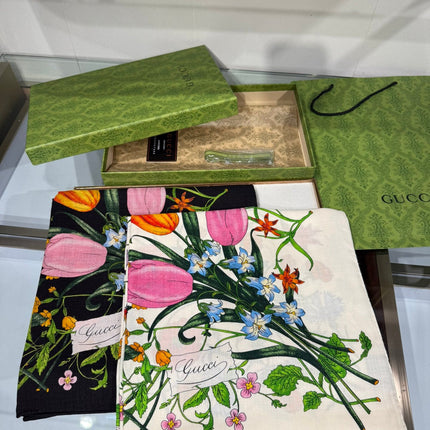 GUCCI 25S SCARF 140 IN CASHMERE 636339