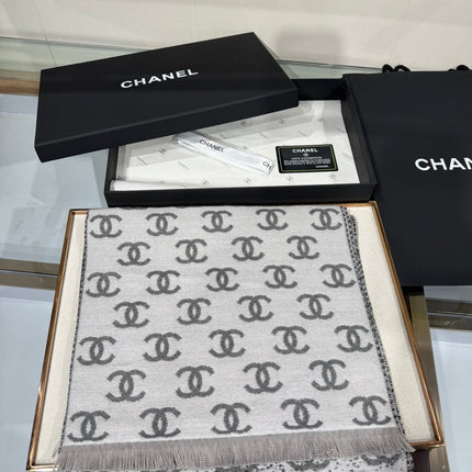CHANEL 25S SCARF 185 CM IN CASHMERE 943078