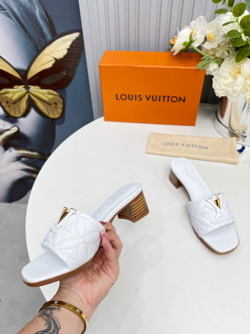 LV 26S MARE HIGH-HEELED MULE SANDALS IN WHITE CALFSKIN