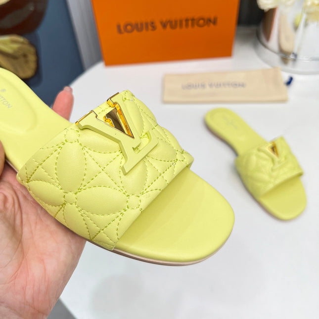LV 26S MARE FLAT MULES IN LIGHT YELLOW CALFSKIN
