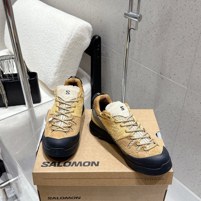 ALO 25S SALOMON AERO GLIDE 3 IN DARK BEIGE AND BLACK SUEDE