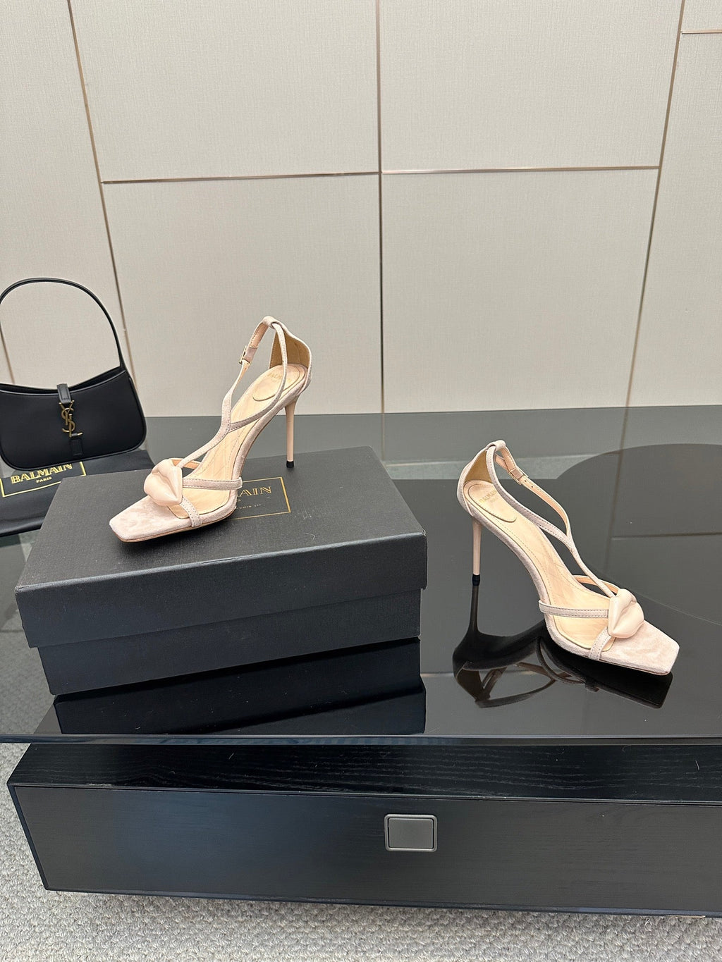 BALMAIN 25S LIPS SANDALS 10 IN BLUSH BEIGE SUEDE