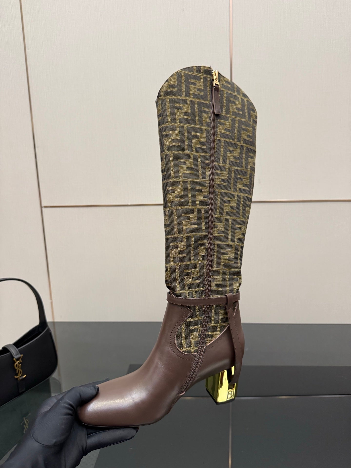 FENDI 25S KNEE-HIGH BOOTS 50 MM IN DARK BROWN CALFSKIN AND FABRIC PRINT LOGO