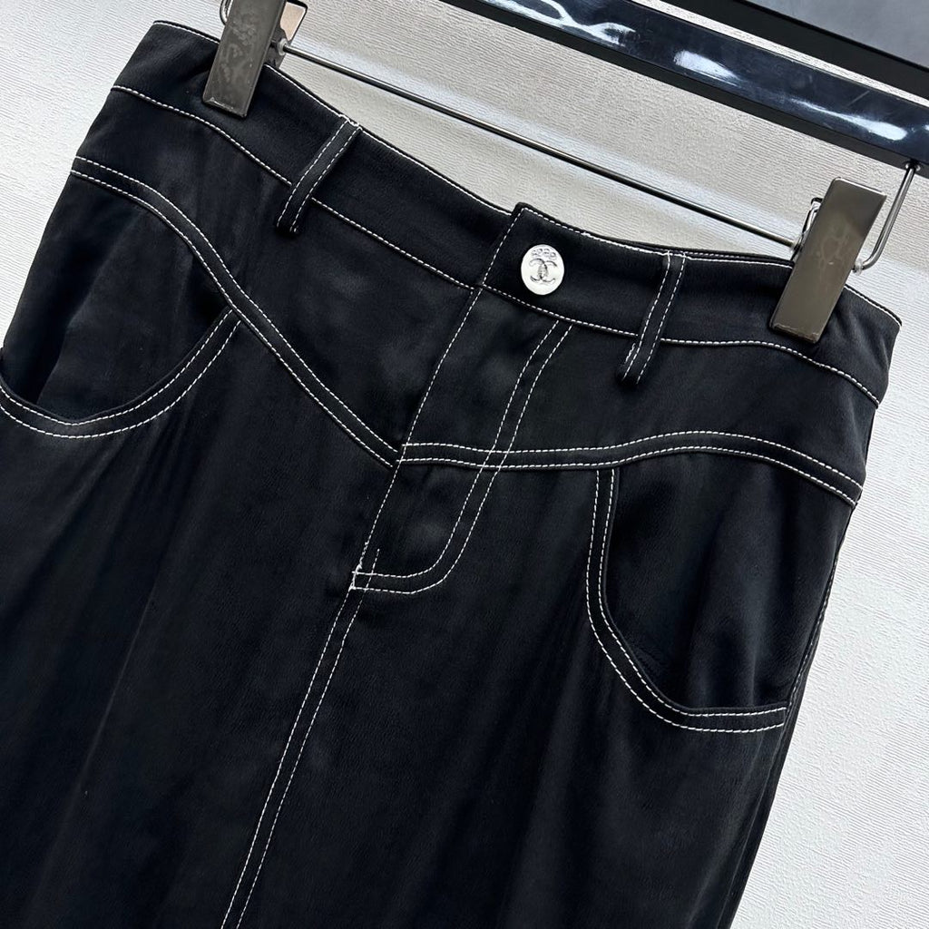 CHANEL HIGH-WAIST SKIRT WITH CUT-OUT HEM 274765