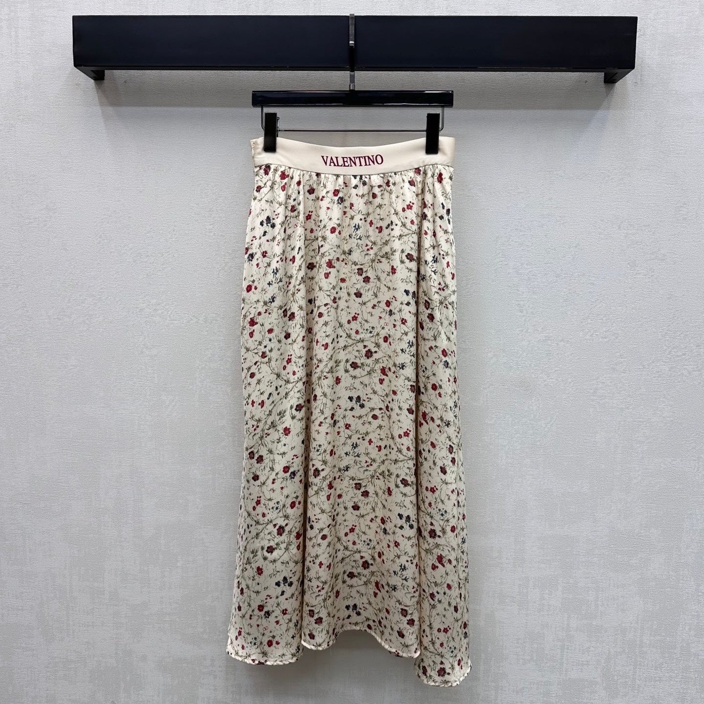 VALENTINO 26S PLEATED MIDI SKIRT 196