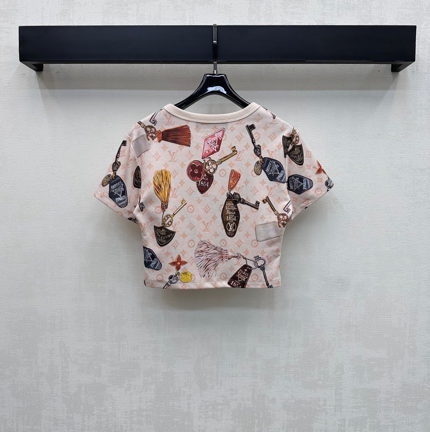 LV 26S CROPPED T-SHIRT STYLE 179