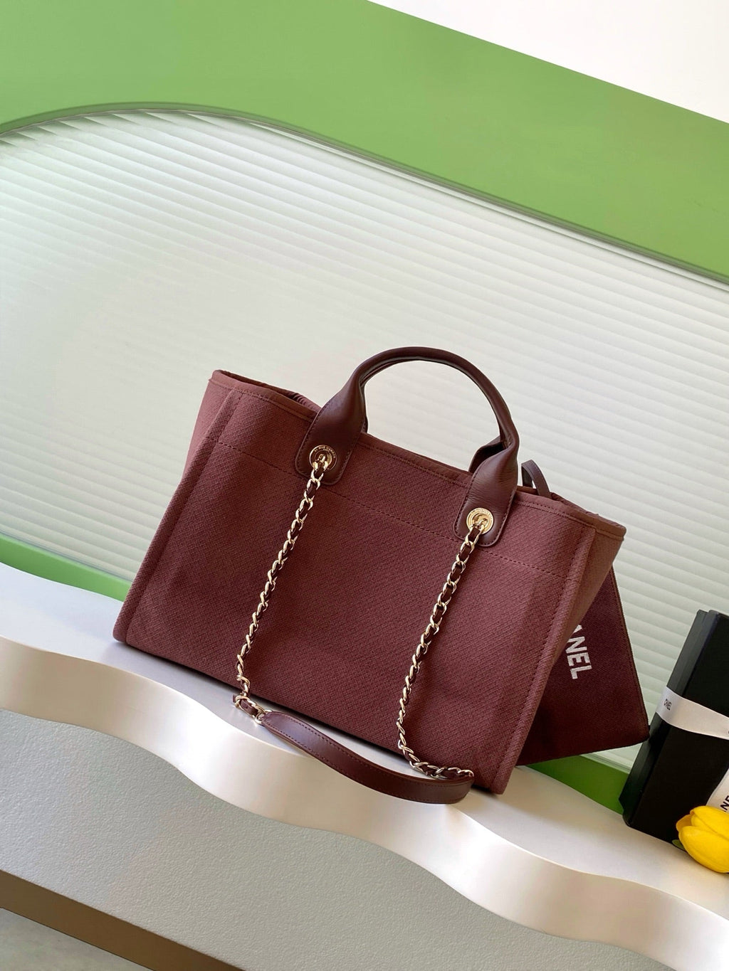 CHANEL 25S TOTE BAG 33 IN DARK RED CANVAS