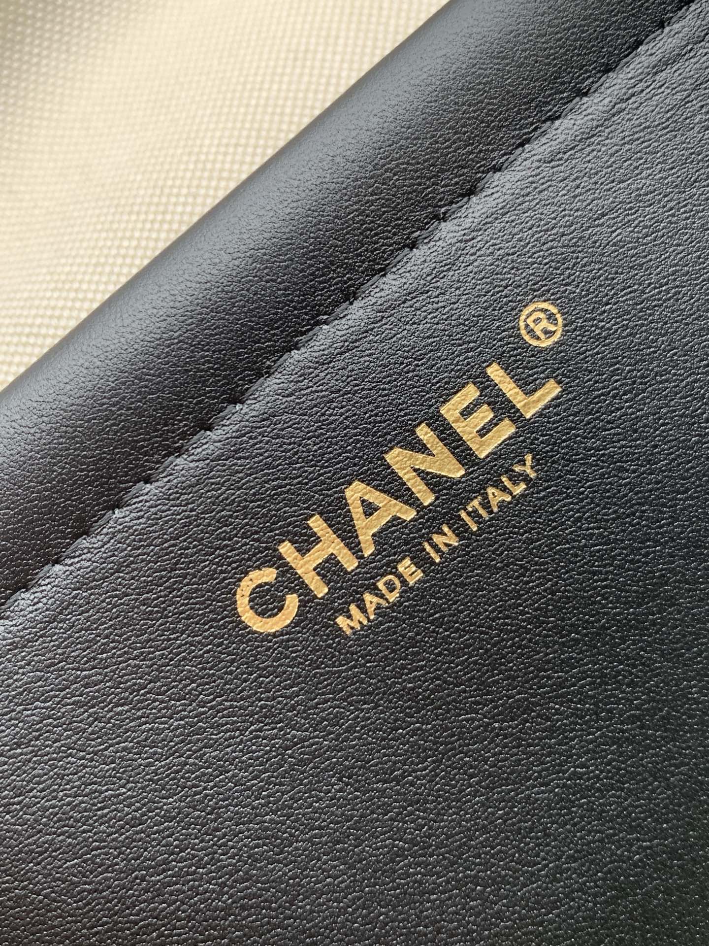 CHANEL 26S TOP HANDLE BAG 30 IN IVORY AND CAMEL TWEED WITH BLACK CALFSKIN