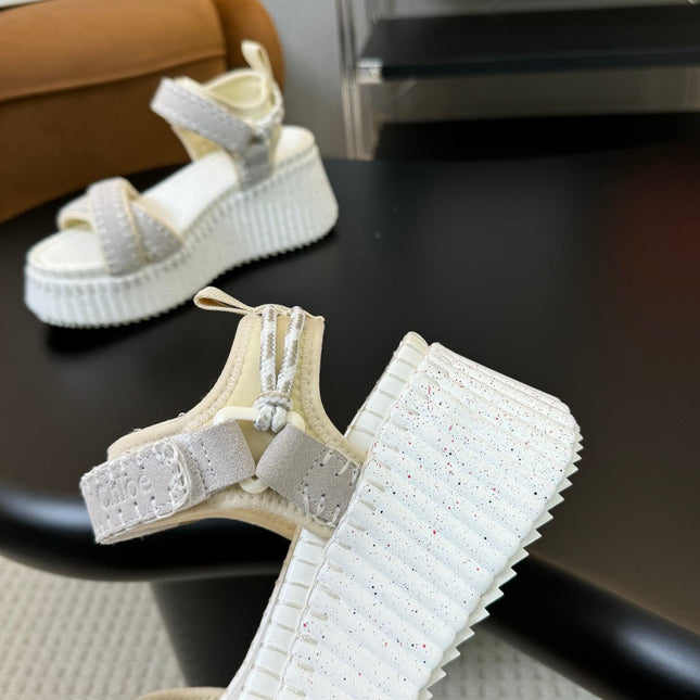 NAMA WEDGE SANDAL 8 CM IN PASTEL GREY SUEDE AND WHITE RUBBER