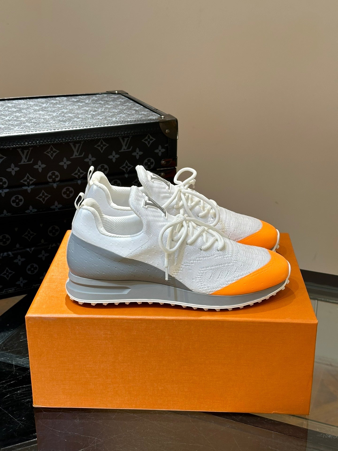 LV SNEAKERS IN GREY MIX WHITE MIX ORANGE CALFSKIN AND FABRIC BREATHABLE