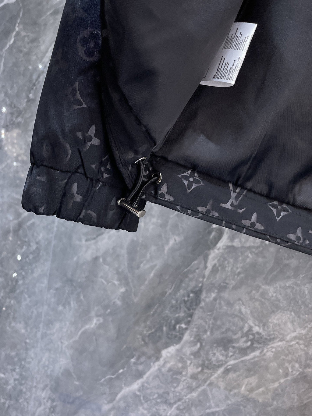 LV BLACK MONOGRAM JACKET 239555