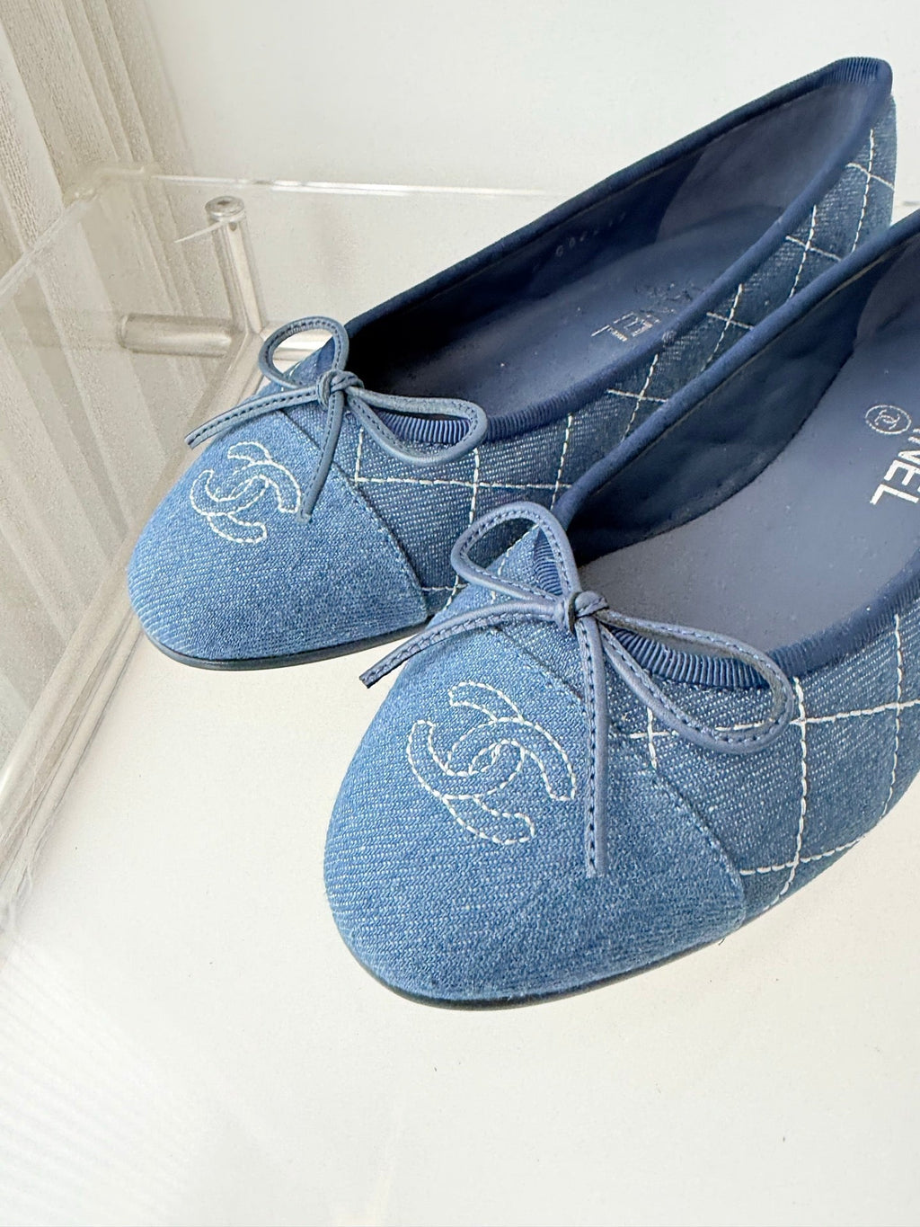 CHANEL 26S BALLET FLATS IN BLUE DENIM WITH BOW