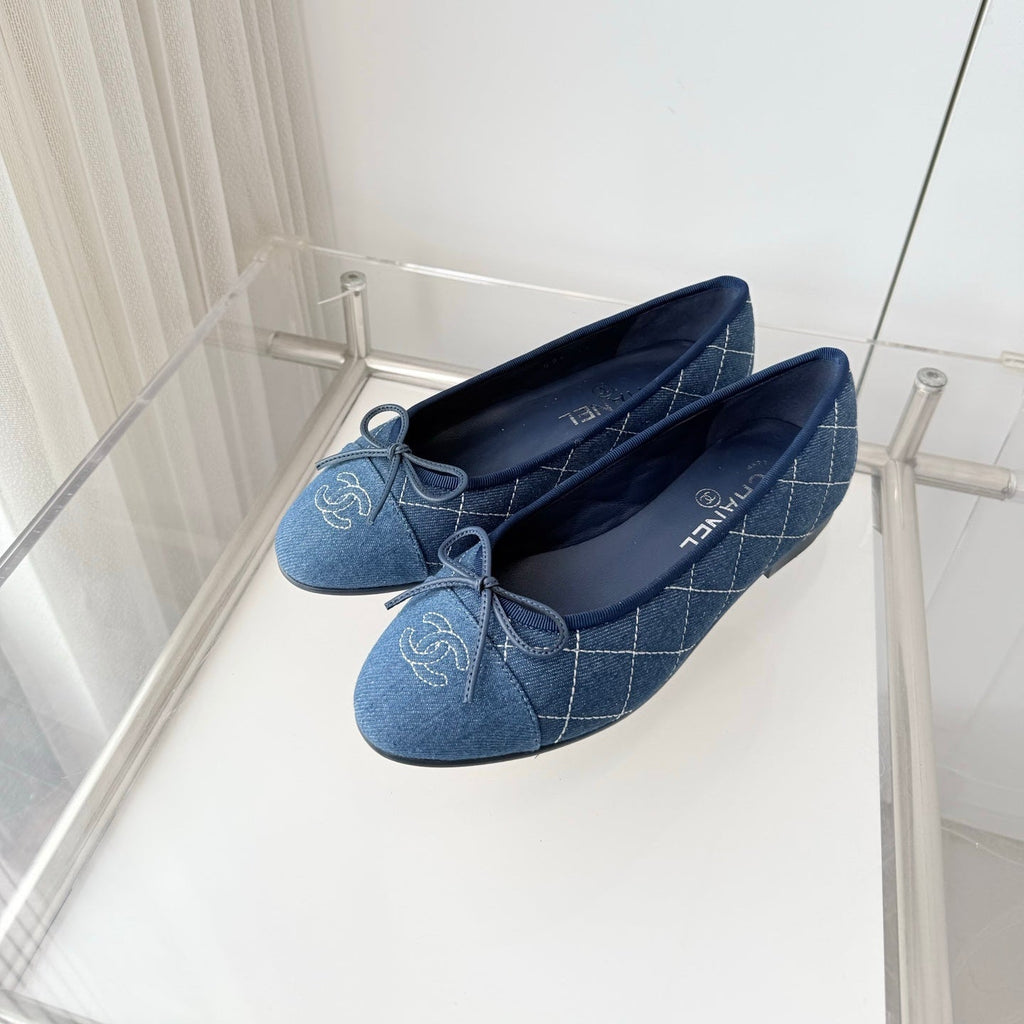 CHANEL 26S BALLET FLATS IN BLUE DENIM WITH BOW