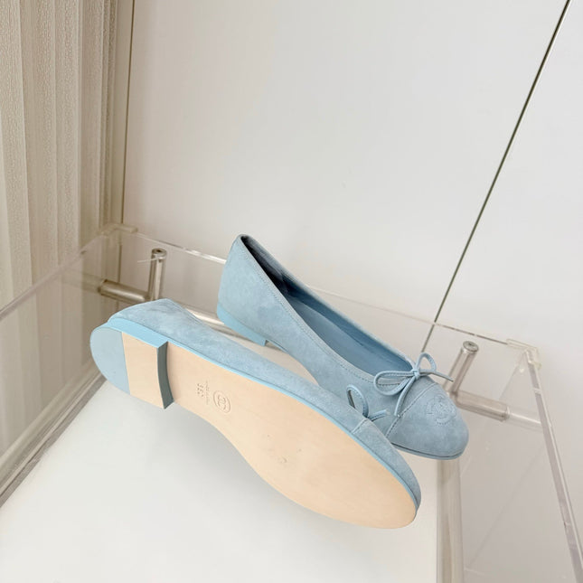 CHANEL 26S BALLET FLATS IN LIGHT BLUE SUEDE WITH BOW