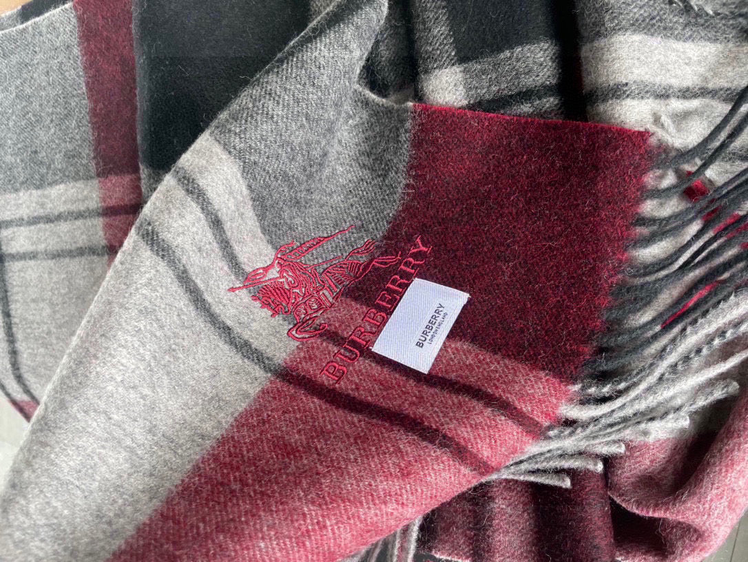 BURBERRY 25S SCARF 200 CM IN CASHMERE 938234