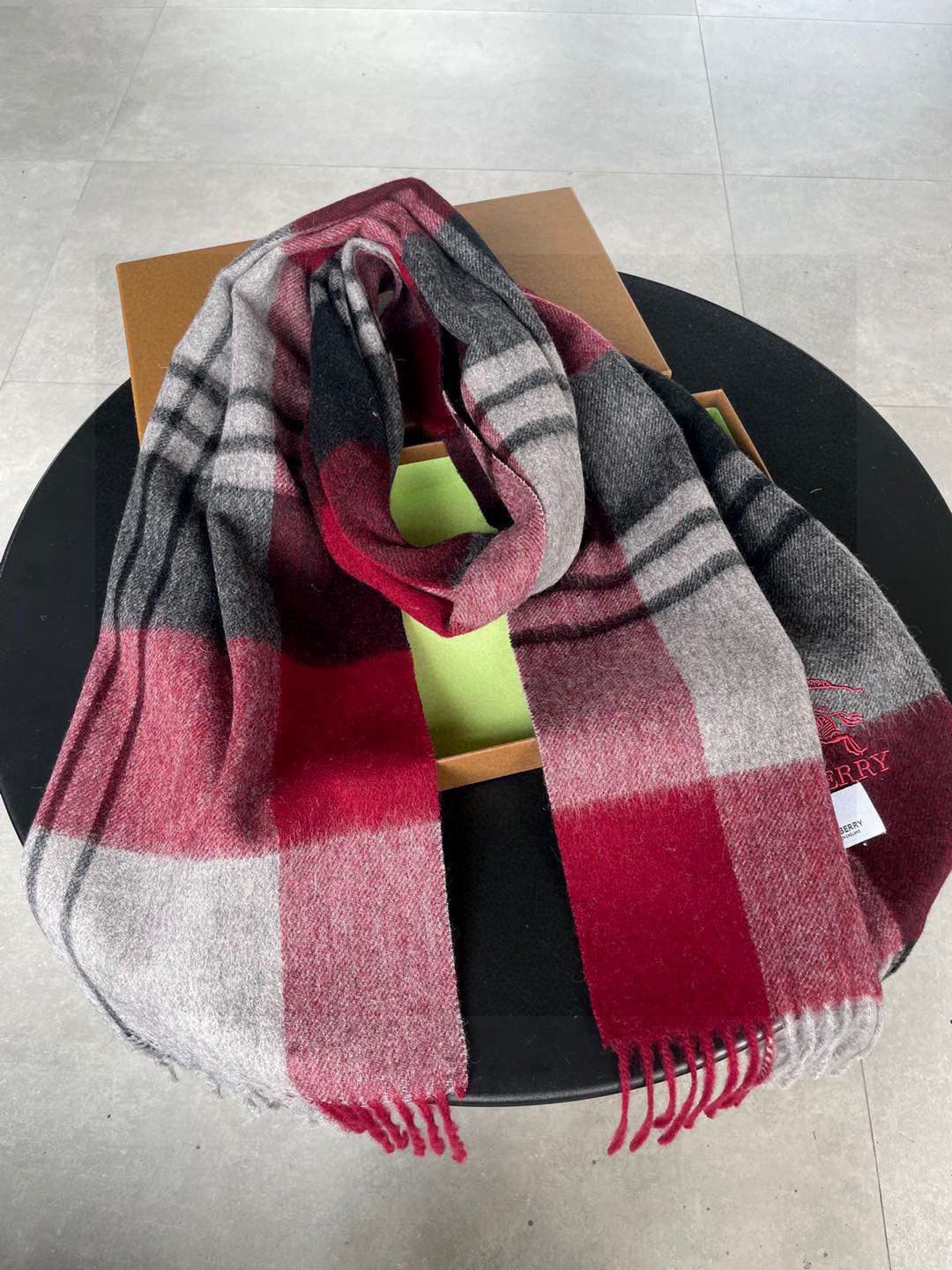 BURBERRY 25S SCARF 200 CM IN CASHMERE 938234
