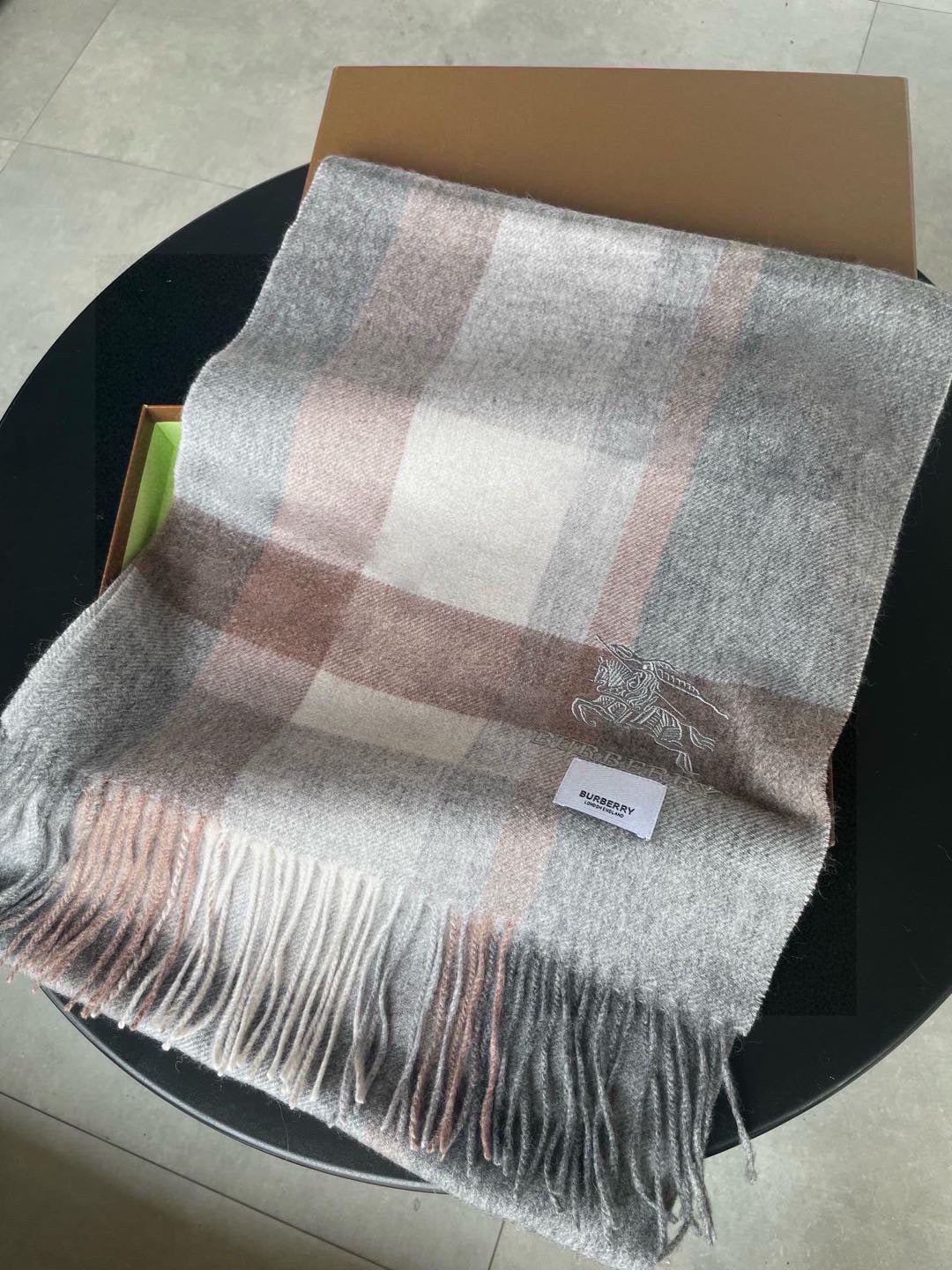BURBERRY 25S SCARF 200 CM IN CASHMERE 938236