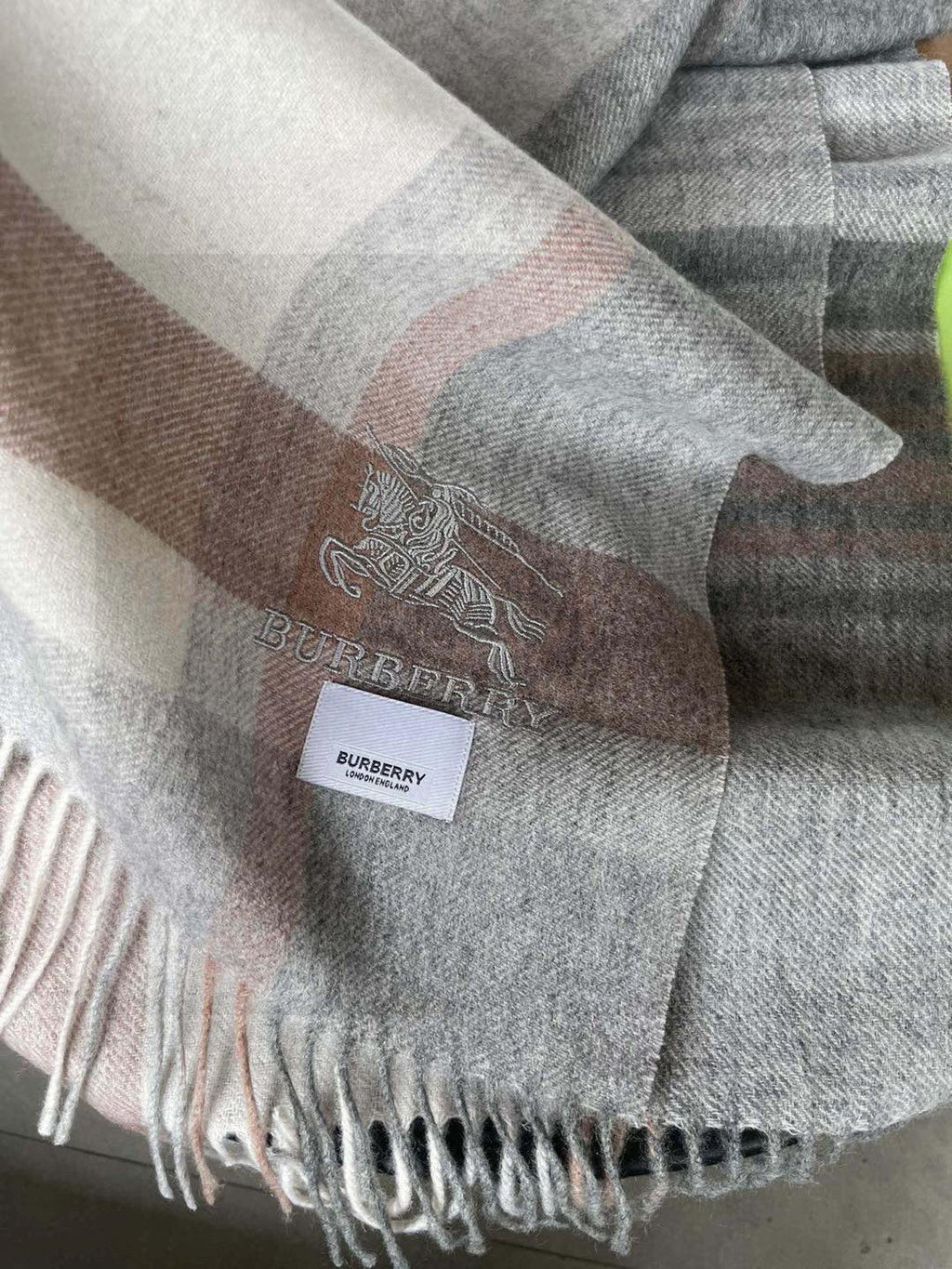 BURBERRY 25S SCARF 200 CM IN CASHMERE 938236