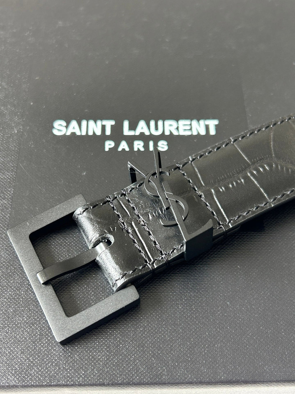 YSL 25S BELT 30 MM IN BLACK CROCODILE-EMBOSSED LEATHER 543667