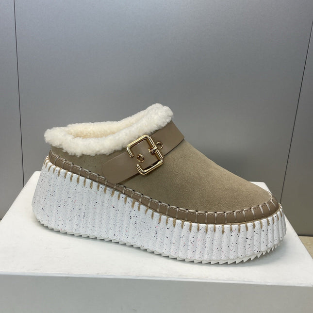 CHLOÉ 26S FUR-LINED WEDGE MULES IN DARK BEIGE SUEDE