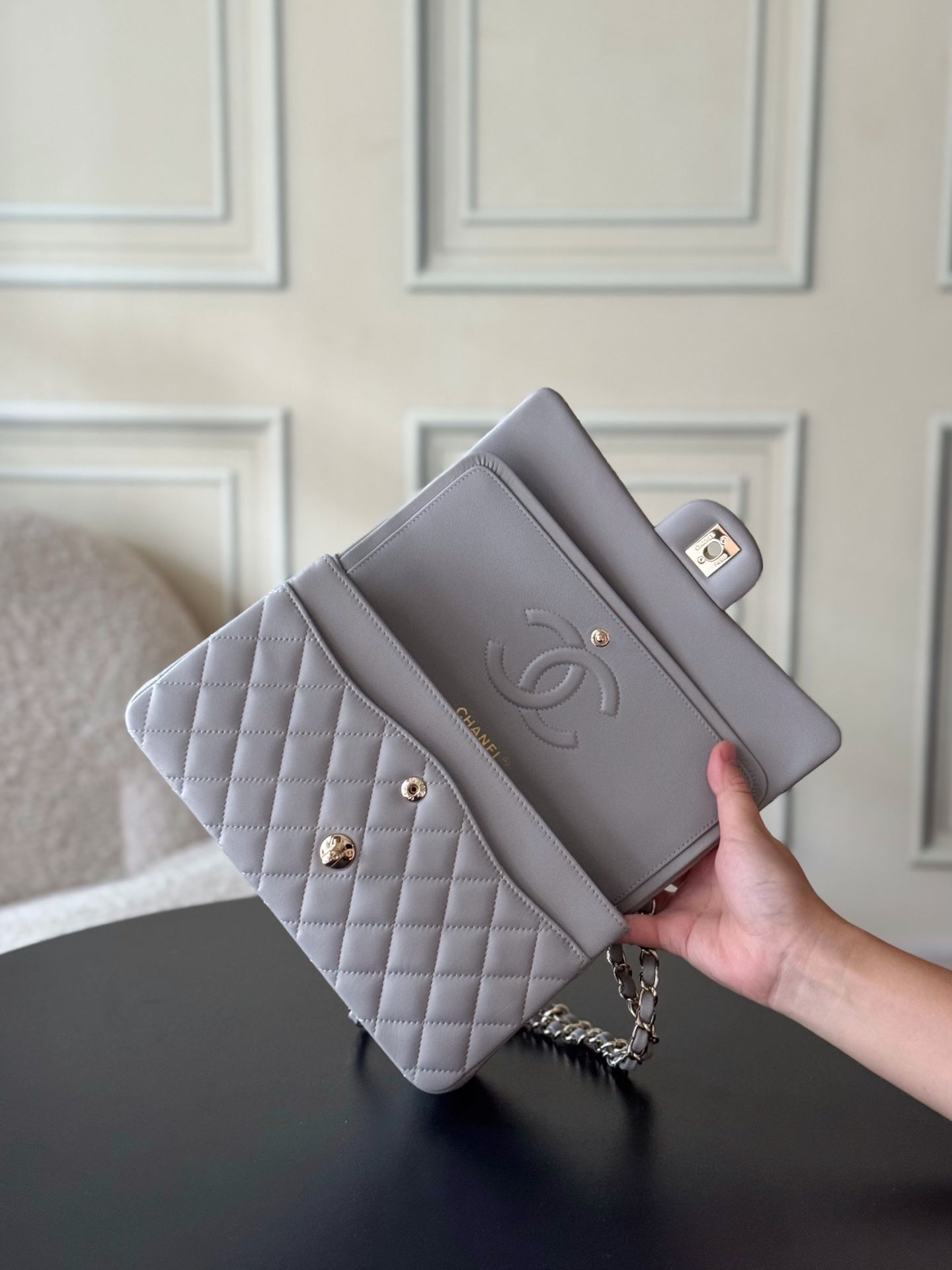 CHANEL 25S CLASSIC FLAP BAG 25 CM IN GREY LAMBSKIN WITH GOLD HARDWARE