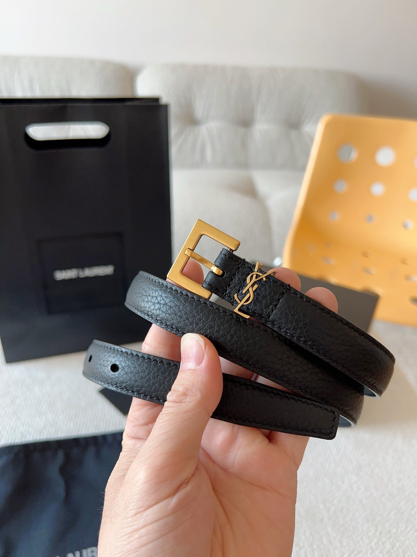 YSL 25S BELT 20 MM IN BLACK CALFSKIN 571013