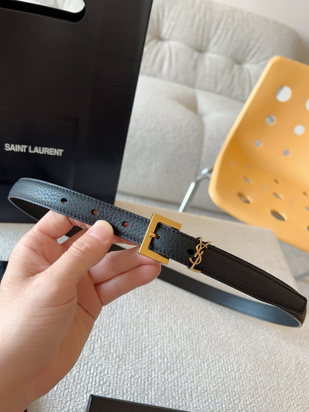 YSL 25S BELT 20 MM IN BLACK CALFSKIN 571013