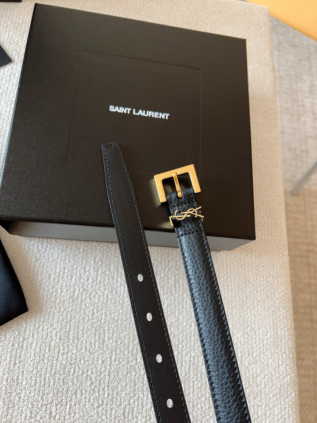YSL 25S BELT 20 MM IN BLACK CALFSKIN 571013
