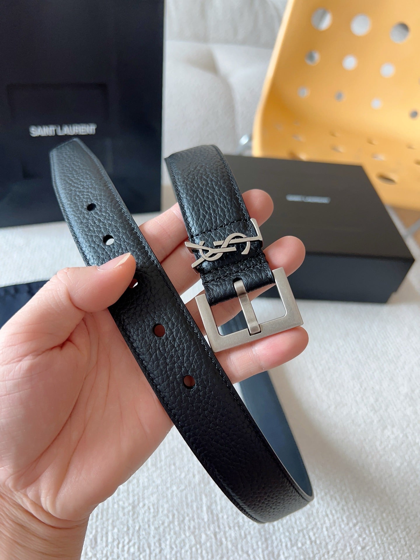YSL 25S BELT 30 MM IN BLACK CALFSKIN 571014