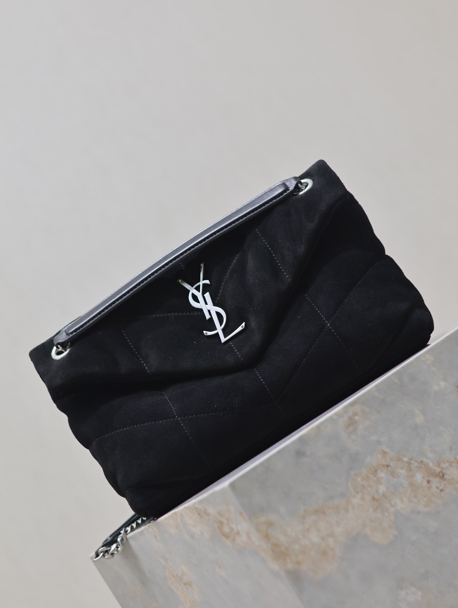YSL 25S LOULOU PUFFER MM 29 IN BLACK SUEDE SILVER HARDWARE