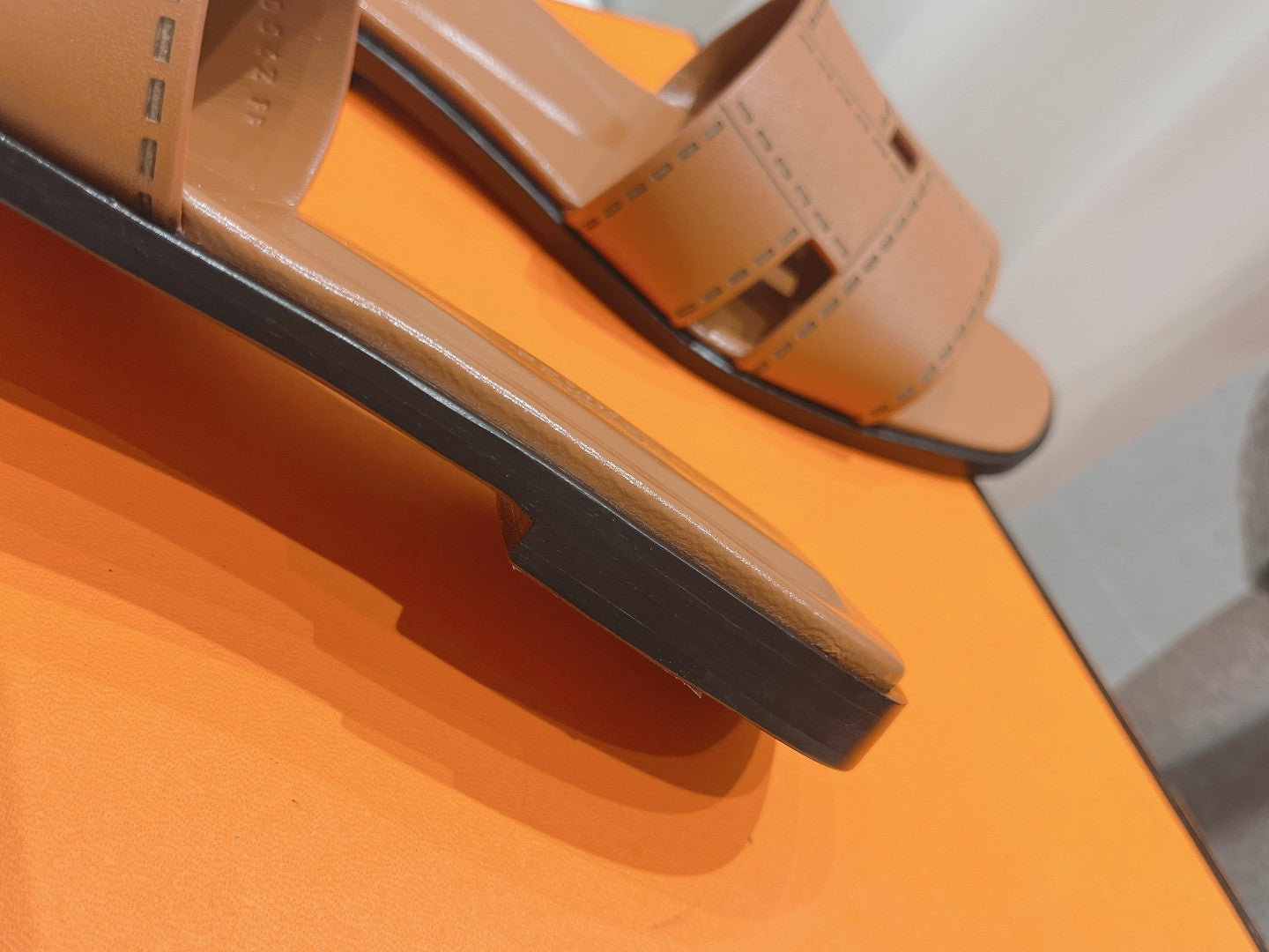 Idioma Sandal Tan Calfskin