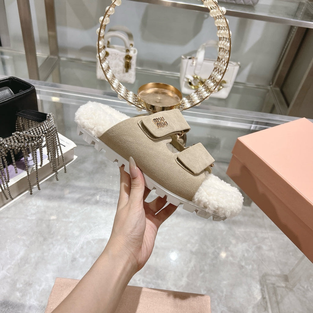 SANDAL SLIDES IN BEIGE SUEDE AND SHEARLING LINING
