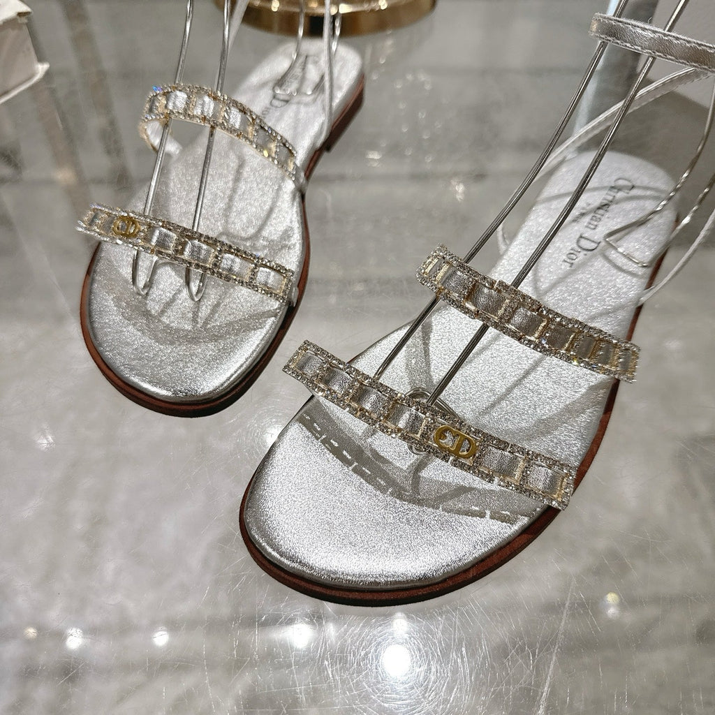 FLAT SANDALS 25S IN SILVER CALFSKIN RHINESTONES STRAP