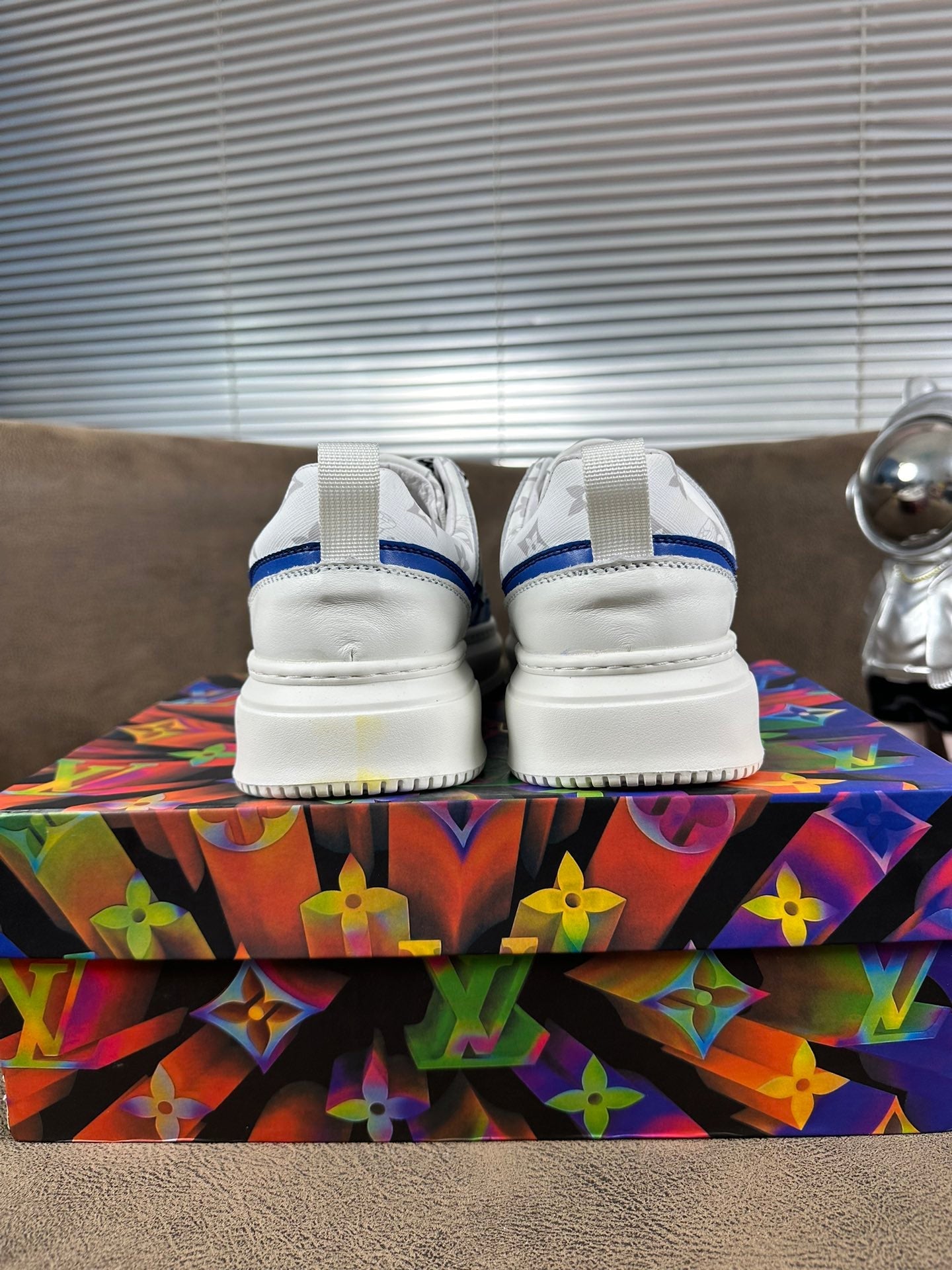 LV TRAINER SHOES IN WHITE MIX BLUE CALFSKIN