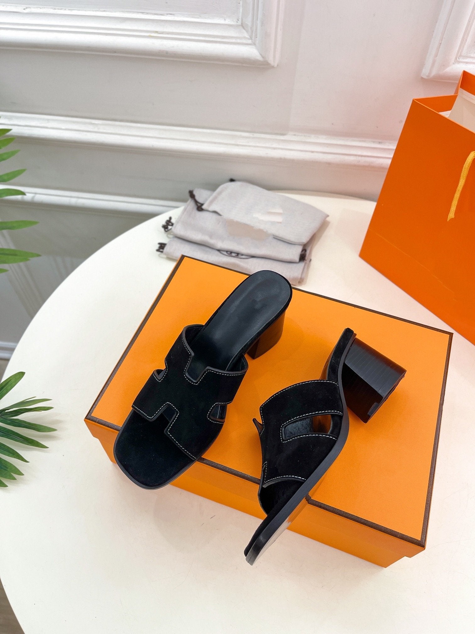 HELIA 60 SANDAL BLACK SUEDE