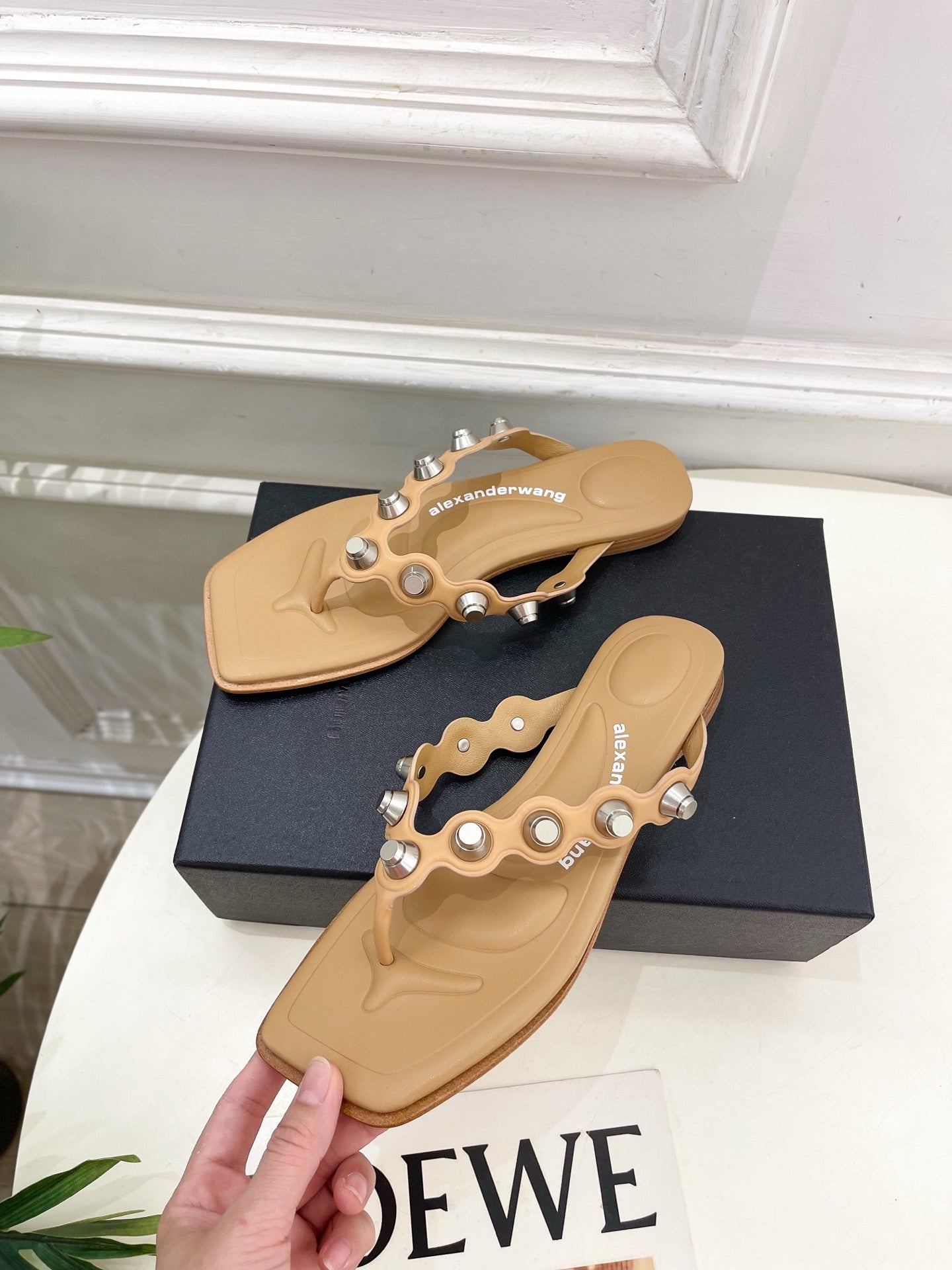 RHODES STUDDED THONG SANDALS IN BROWN CALFSKIN