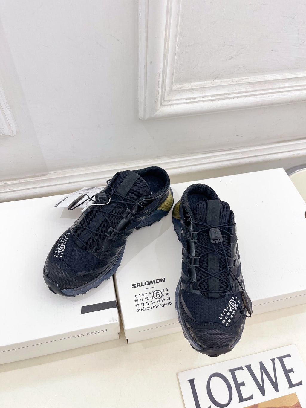 ALO 25S SALOMON XT-6 SNEAKER MULE IN BLACK TPU