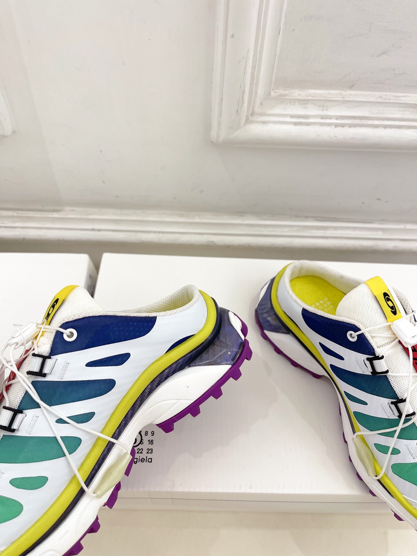 ALO 25S SALOMON XT-6 SNEAKER MULE IN MULTICOLOR TPU STYLE 1