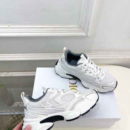DIOR 26S SNEAKER IN WHITE GREY CALFSKIN AND MESH FABRIC